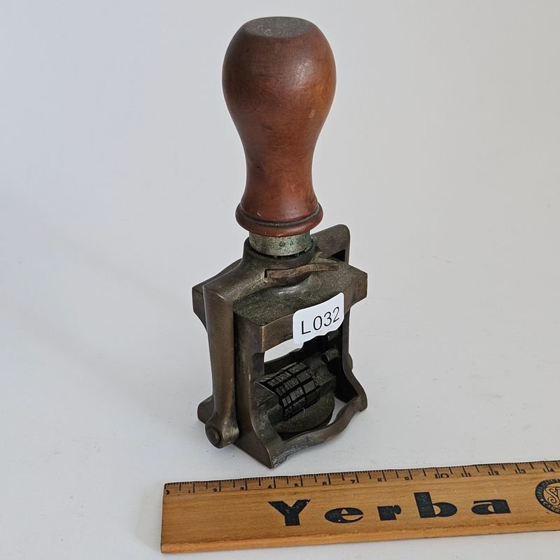 Item 873941 - Image 1