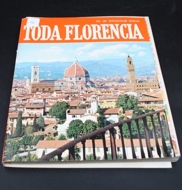 Libro sobre Florencia con imágenes de la ciudad - imagen 2