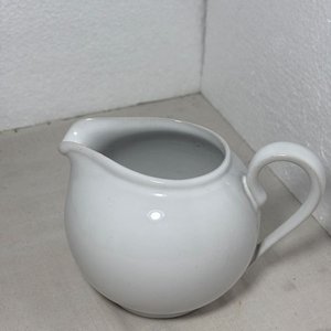 Juego de Té y Café Olmos de Porcelana Blanca con Detalles Dorados - imagen 16
