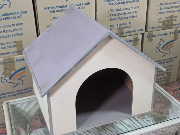 Casa para Mascotas de Calidad Color Beige y Gris - imagen 1