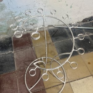 Lote anterior: Candelabro de Metal Blanco para 15 Velas