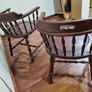 Par de Sillones de Madera Estilo Windsor con Respaldo de Barrotes Torneados - imagen 4