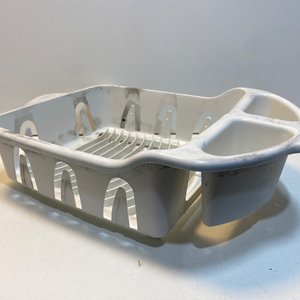 Escurridor de Platos Blanco y Dispensador de Jabón Negro de Plástico - imagen 7