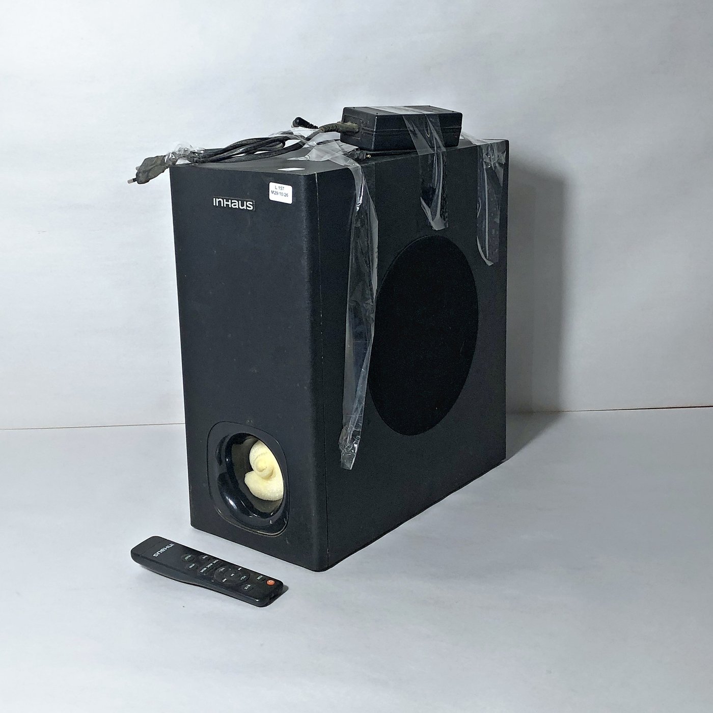 Home Theater Inhaus con Barra de Sonido y Control Remoto