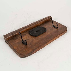 Perchero de Madera con 2 Ganchos Negros y Aplique - imagen 1