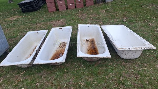 Lote de 4 bañeras antiguas de hierro fundido
