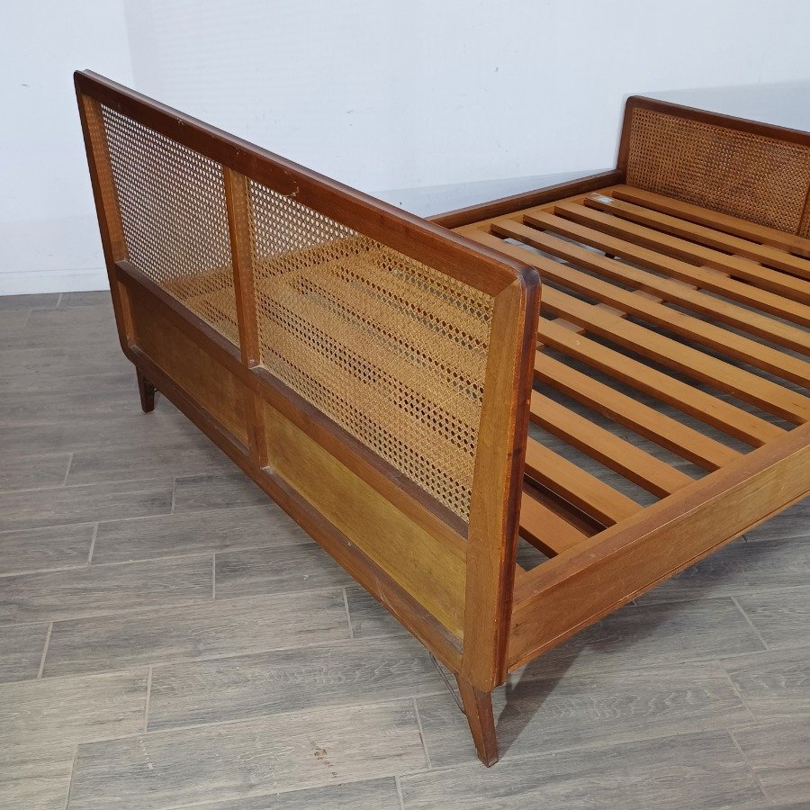 Cama de 2 plazas estilo Mid Century con respaldo y piecera esterillados - imagen 8