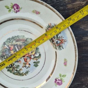 Tres Platos Decorativos de Colección en Loza y Porcelana Europea - imagen 5