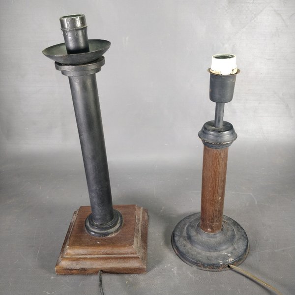 Lote de 2 Lámparas de Mesa: Metal y Madera - imagen 1