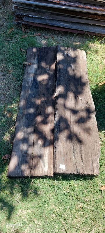 Lote siguiente: Muebles de Madera para Hogar