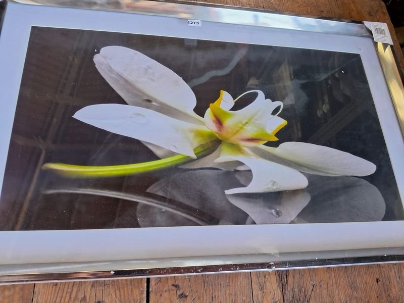 Lote siguiente: Cuadro decorativo floral enmarcado