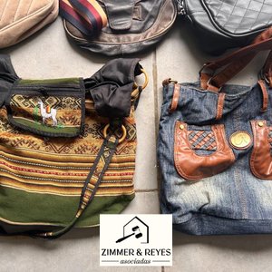 Lote de Carteras y Bolsos Variados - imagen 5