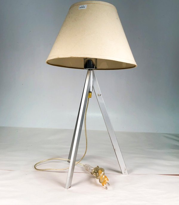 Lámpara de Mesa Trípode Metálica con Pantalla Beige - imagen 1