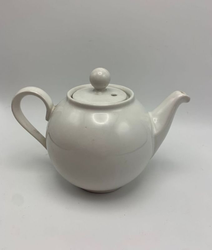 Teteras y lecheras en porcelana para la decoración del hogar