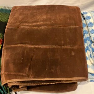 Lote de Tres Mantas de Abrigo: Escocesa, Chocolate y Lunares - imagen 3