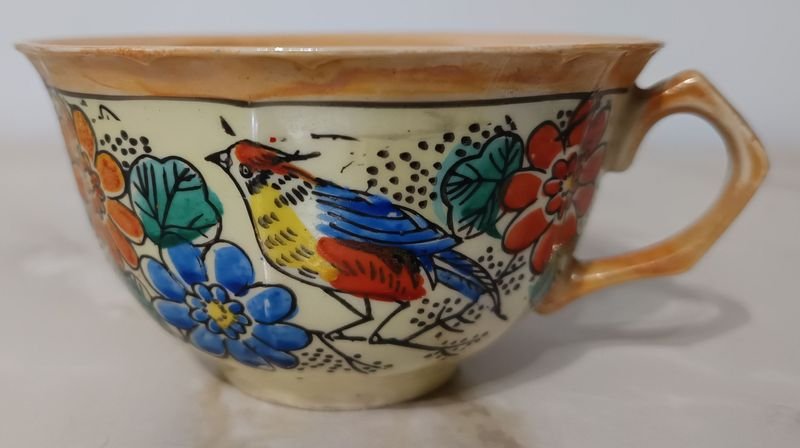 Tazas de Porcelana JAPONESA para té. Pintadas a mano (con figuras de aves distintas) - imagen 3