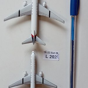 Lote de 2 Aviones a Escala Herpa TWA B757 y B767-300 - imagen 4
