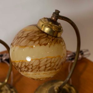Par de Lámparas de Bronce y Opalina con Tulipa Estilo Vintage - imagen 2