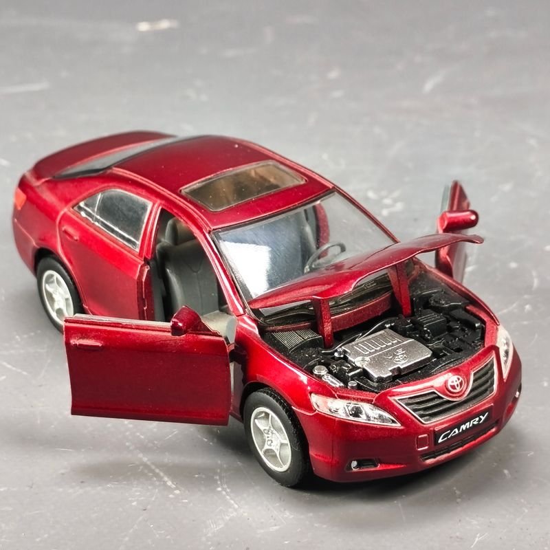 Modelo de coche a escala 1/32 de Toyota Camry en metal - imagen 4