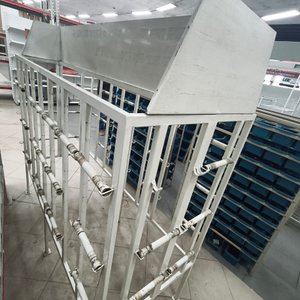 Exhibidor Metálico Blanco para Rollos de Cables o Piolas - imagen 4