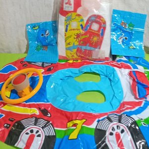 Lote siguiente: Colchoneta Inflable de Piscina con Salvavidas y Brazaletes para Niño