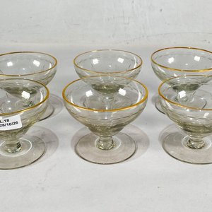 Lote anterior: Seis Copas de Cristal Hialino con Borde Dorado para Postre