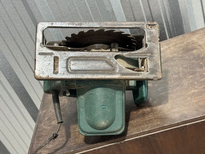 Sierra Circular Eléctrica PT Power Tools 7 1/4 Pulgadas