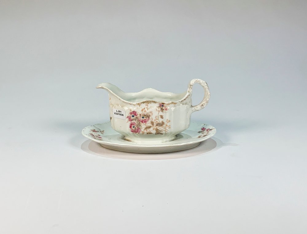 Salsera de Porcelana Limoges Blanca con Decoración Floral y Platillo