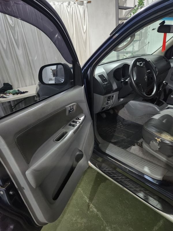 Toyota Hilux 4x2 Diesel Doble Cabina - imagen 8