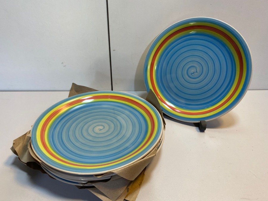 Lote anterior: Platos cerámicos con diseño espiral en azul y naranja