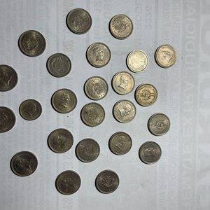 Monedas Uruguayas Plateadas de 1960: 25 y 2 Centésimos - imagen 1