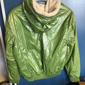 Dos Camperas Infantiles: Roja y Verde con Interior de Corderito - imagen 4