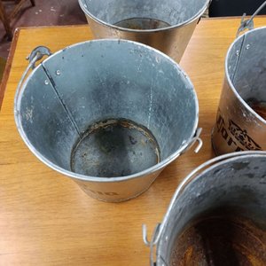 Juego de 4 Hieleras Galvanizadas "Corona" - imagen 5