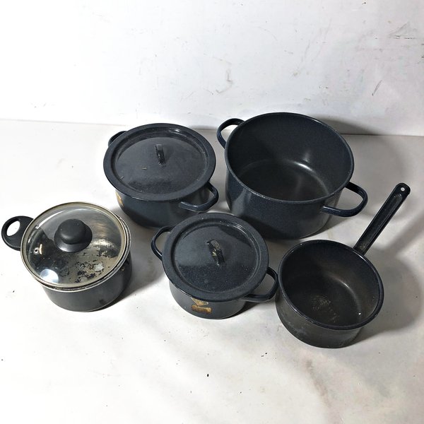Lote de 5 Ollas Esmaltadas Negras con Tapa - imagen 1