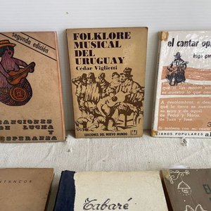 Lote de Libros: Florencio Sánchez, Tabaré, Bentancur, Folklore y Canciones de Lucha - imagen 2