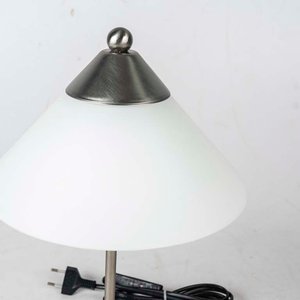Lámpara de Mesa Metálica y Madera con Pantalla Opalina - imagen 2