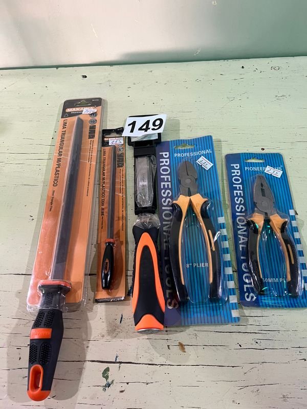 Lote siguiente: Herramientas para Madera - LIMAS TRIANGULARES, CINCEL PARA MADERA, PINZA Y ALICATE