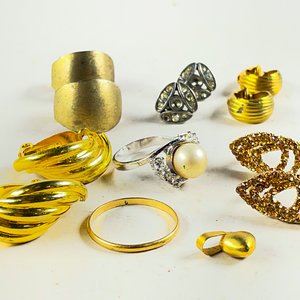 Lote de 8 Piezas: Anillos y Pares de Caravana - imagen 3