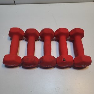 Juego de Mancuernas: 1 de 1kg Violeta y 5 de 2kg Rojas - imagen 5