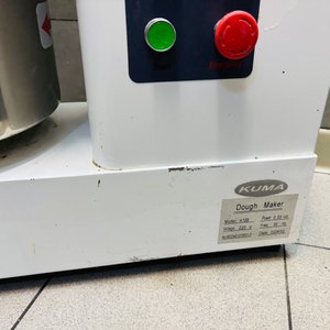 Amasadora Profesional KUMA Modelo A10B de 10 Kg - imagen 2