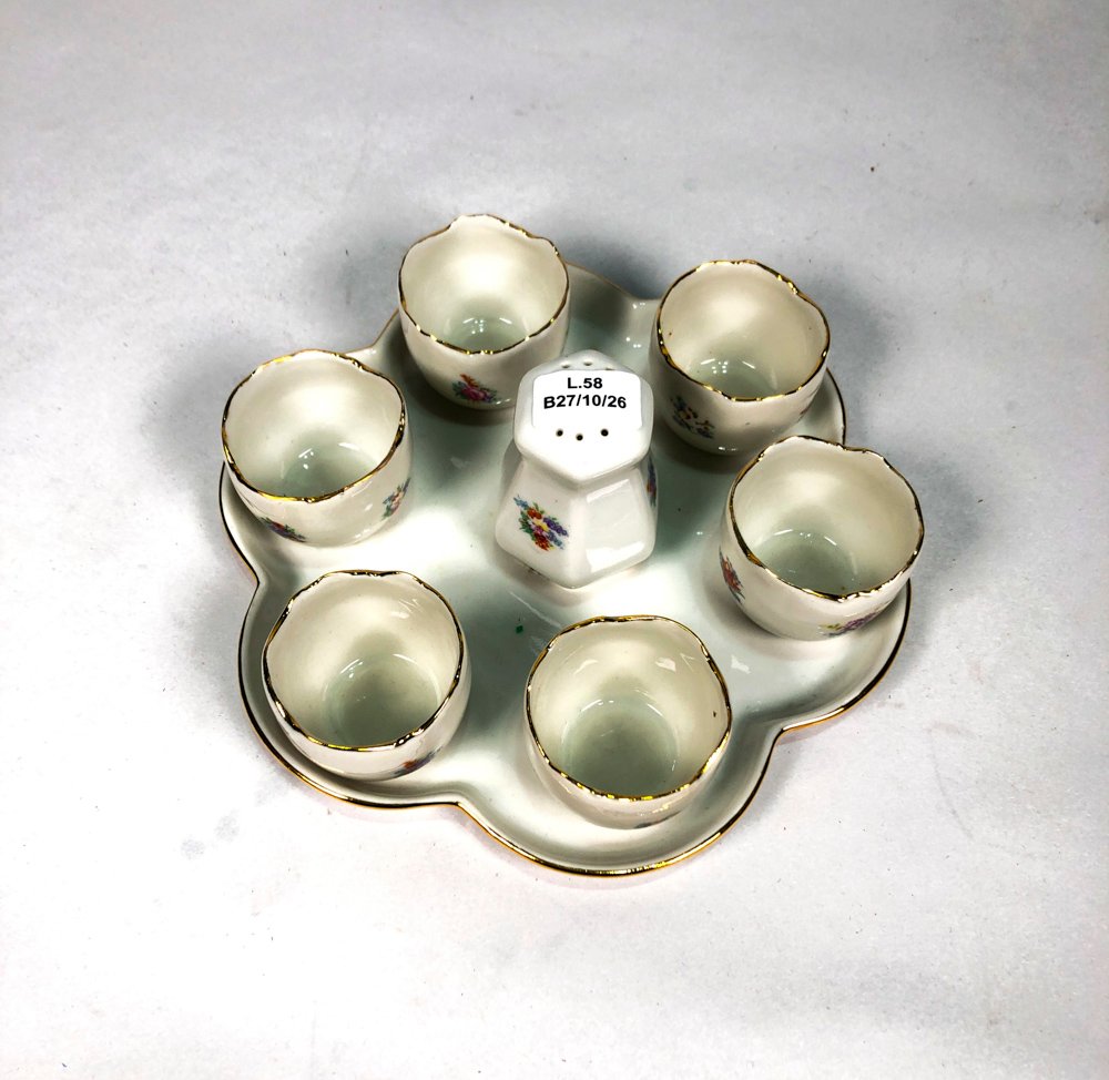 Conjunto de 8 Piezas de Porcelana Francesa Limoges: Vasitos, Bandeja y Pimentero