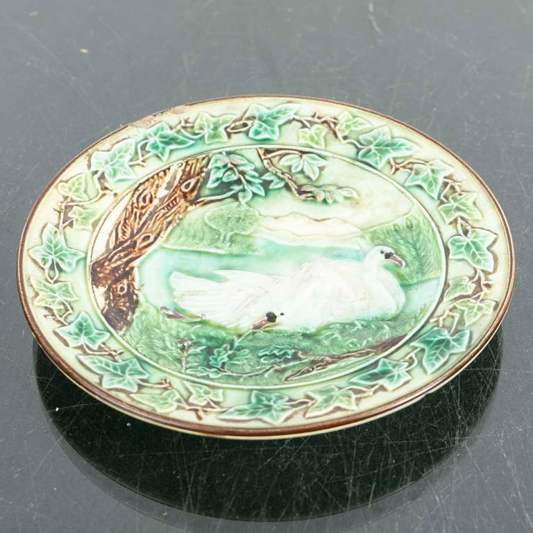 Plato de Loza Inglesa Decorado con Aves y Paisaje
