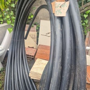 Lote siguiente: 67 Metros de Plastiducto de 1 y 1/4 Pulgada