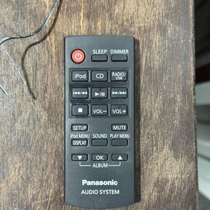 Equipo de Música Panasonic SC-HC27 con Control Remoto - imagen 6