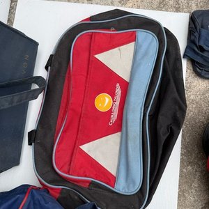 Lote de Bolsos y Mochilas Variados - imagen 6