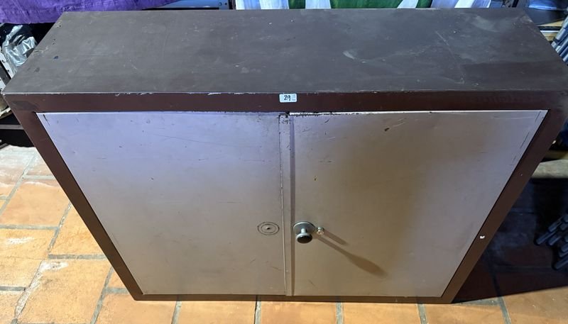 Item 850256 - Image 1