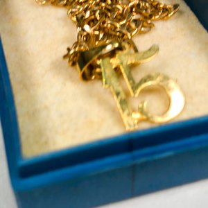 Cadena Enchapada con Dije "15" en Caja - imagen 3