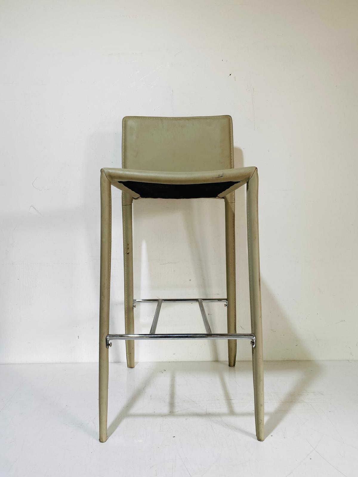 Item banqueta-en-cuerina - Image 0