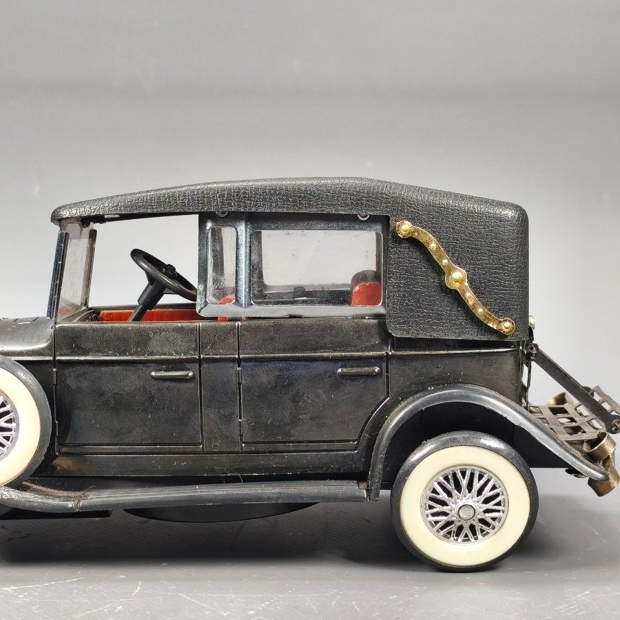 Item 17646 - Image 4