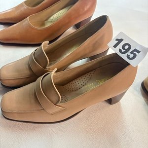 Lote de 5 Pares de Zapatos de Cuero para Mujer - Talle 36 - imagen 3